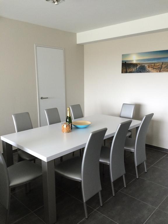 Karthuizer Zeezicht I Apartment Nieuwpoort Bagian luar foto